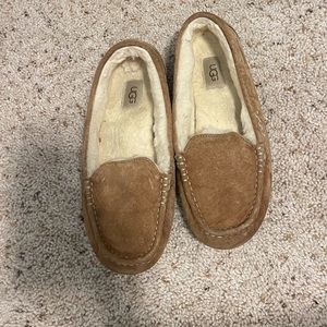 Uggs slippers